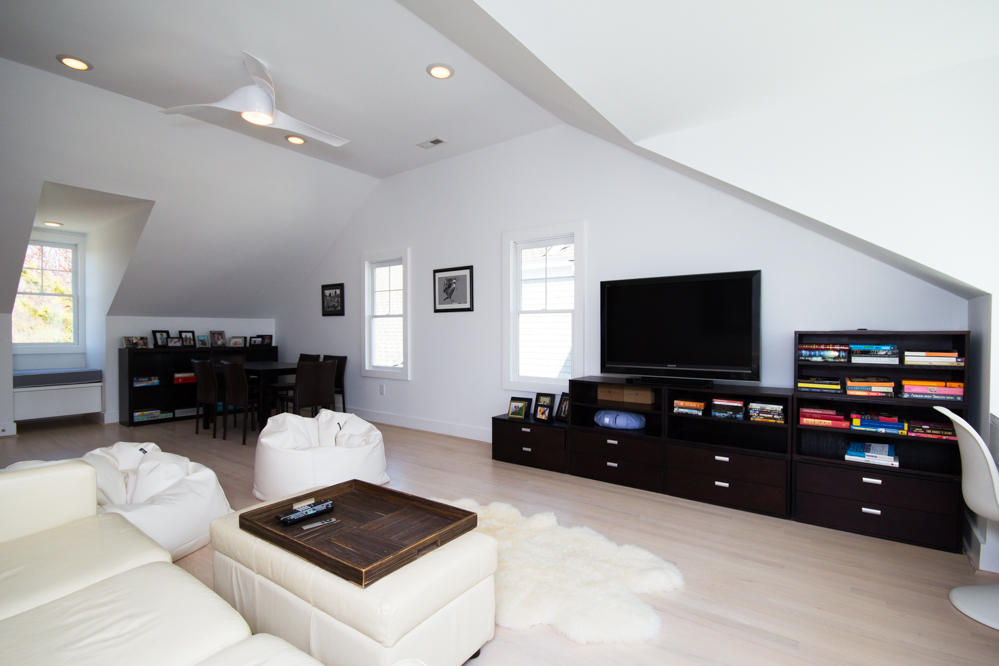 1592 Harbor-6